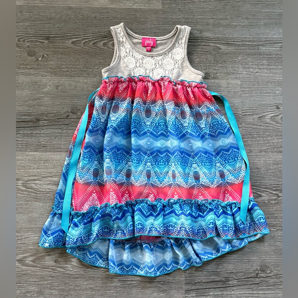 Pinky Pink & Blue Sleeveless Patterned Girls Dress.
Size 3T